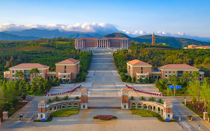 云南大学